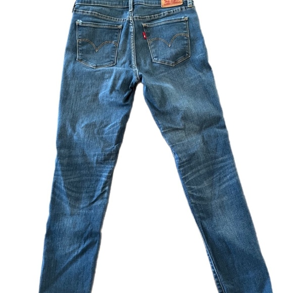 Levi’s Red Tab 5 pocket 711 Skinny light wash size 28 Jeans - Picture 3 of 4